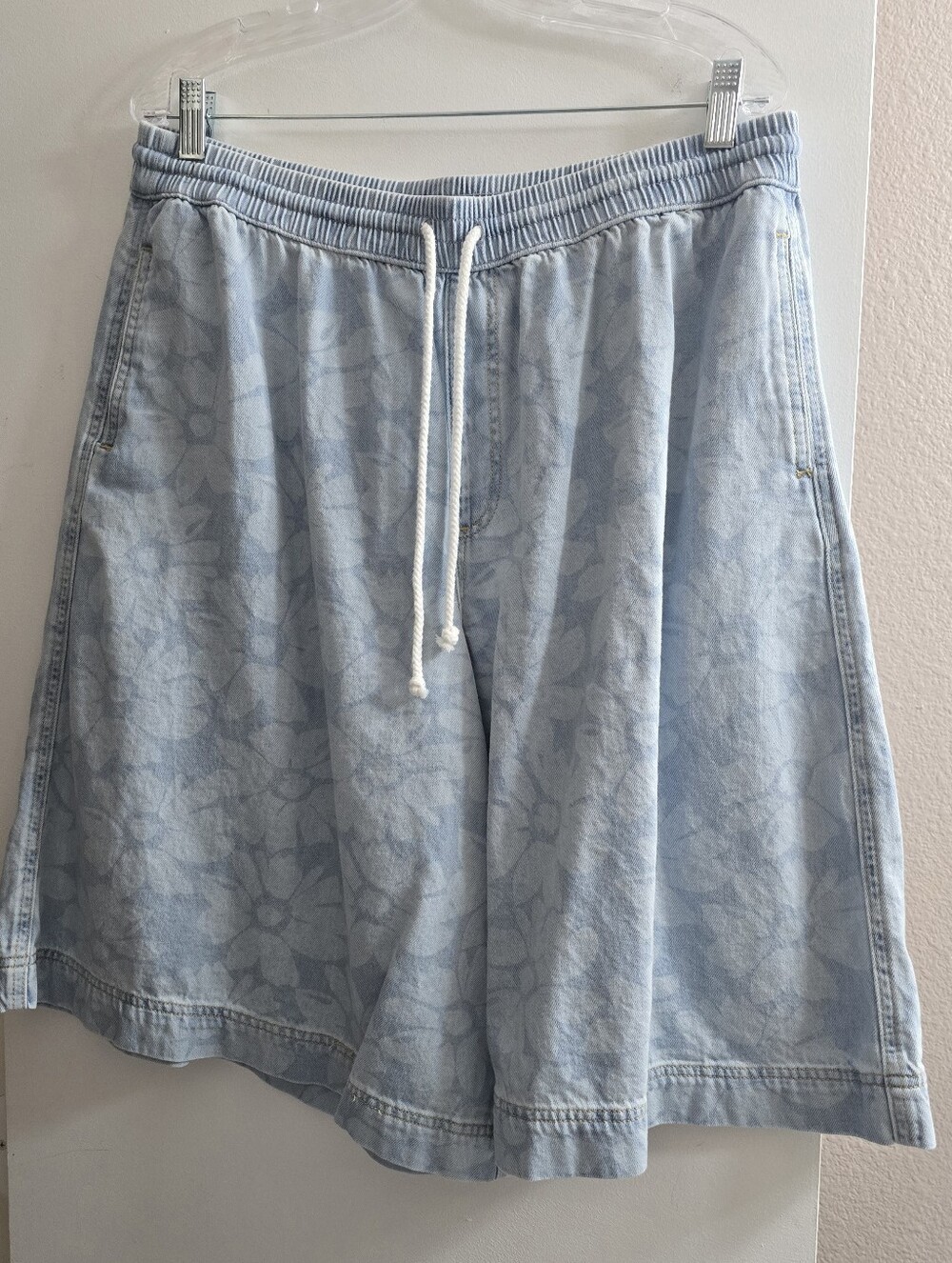 207 RISEN XL Light Blue Floral-Print Bermuda Shorts with Drawstring